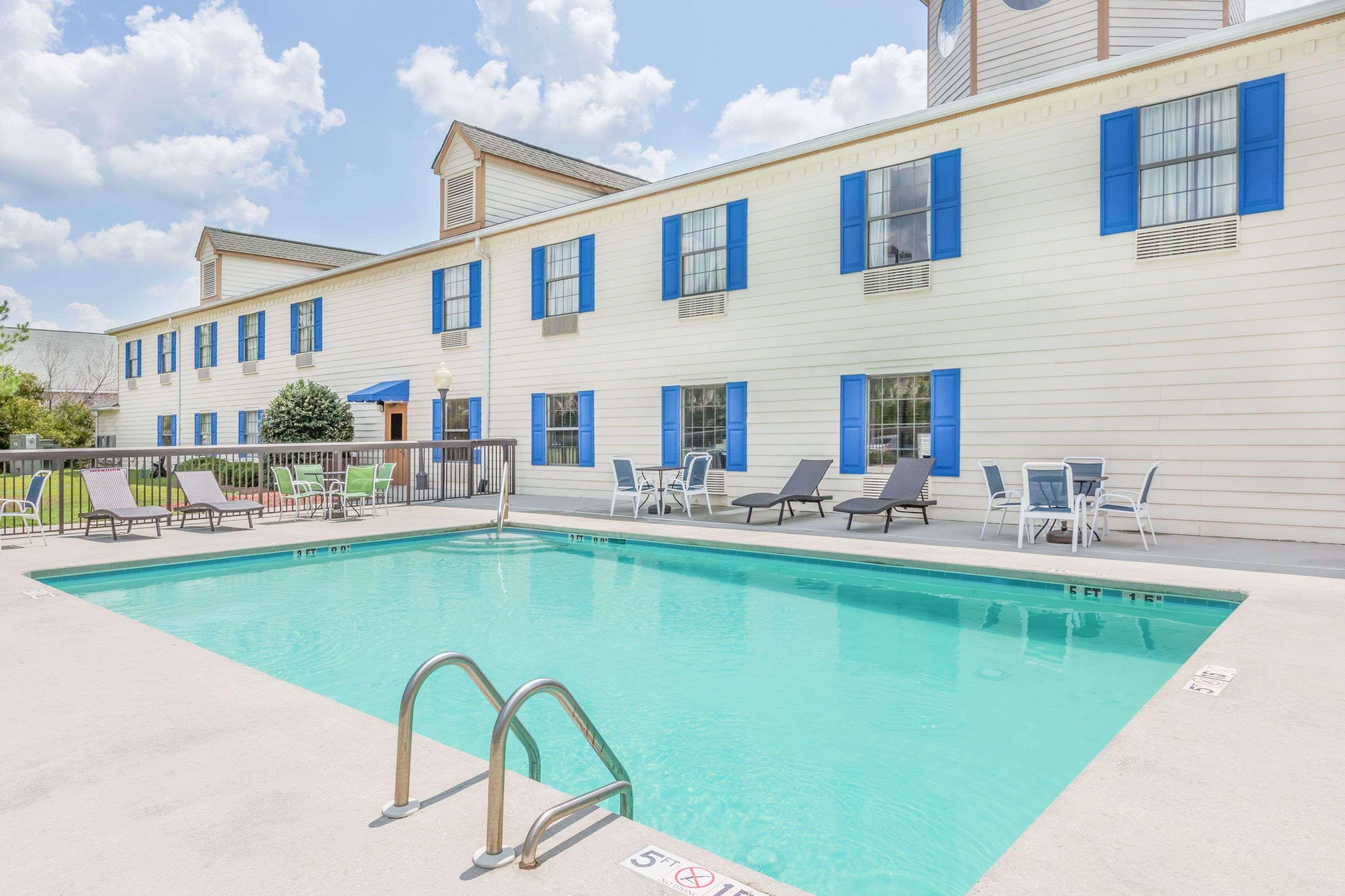 Days Inn By Wyndham Shallotte Exteriör bild