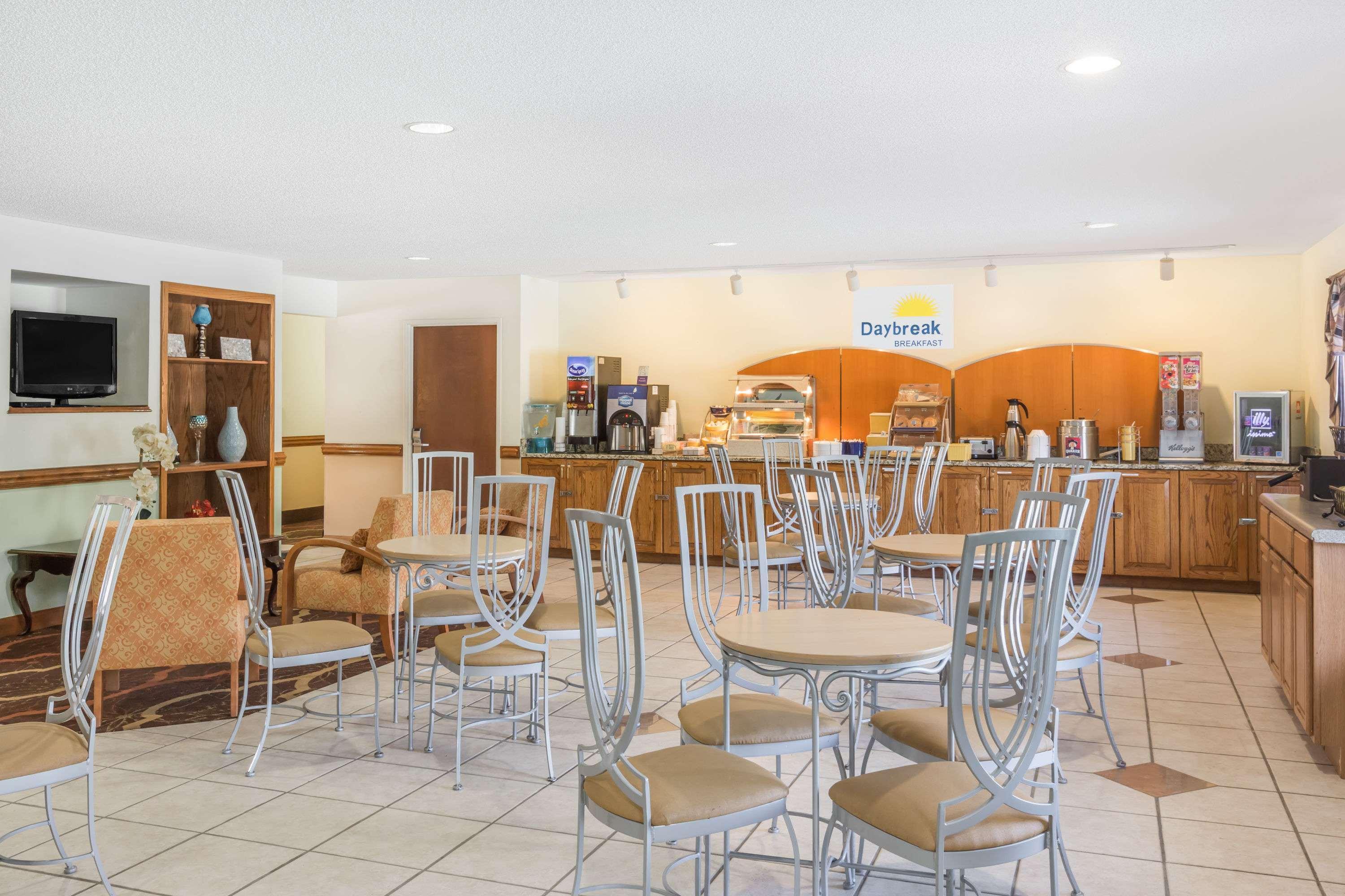Days Inn By Wyndham Shallotte Exteriör bild