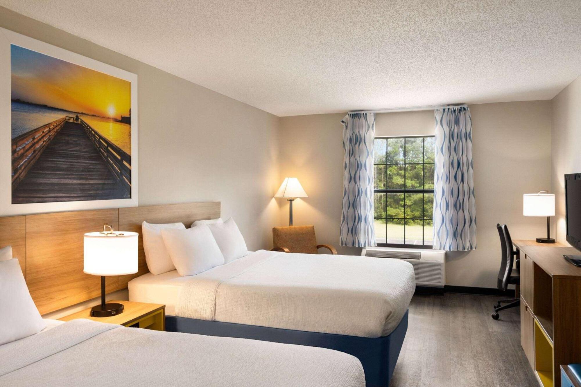Days Inn By Wyndham Shallotte Exteriör bild