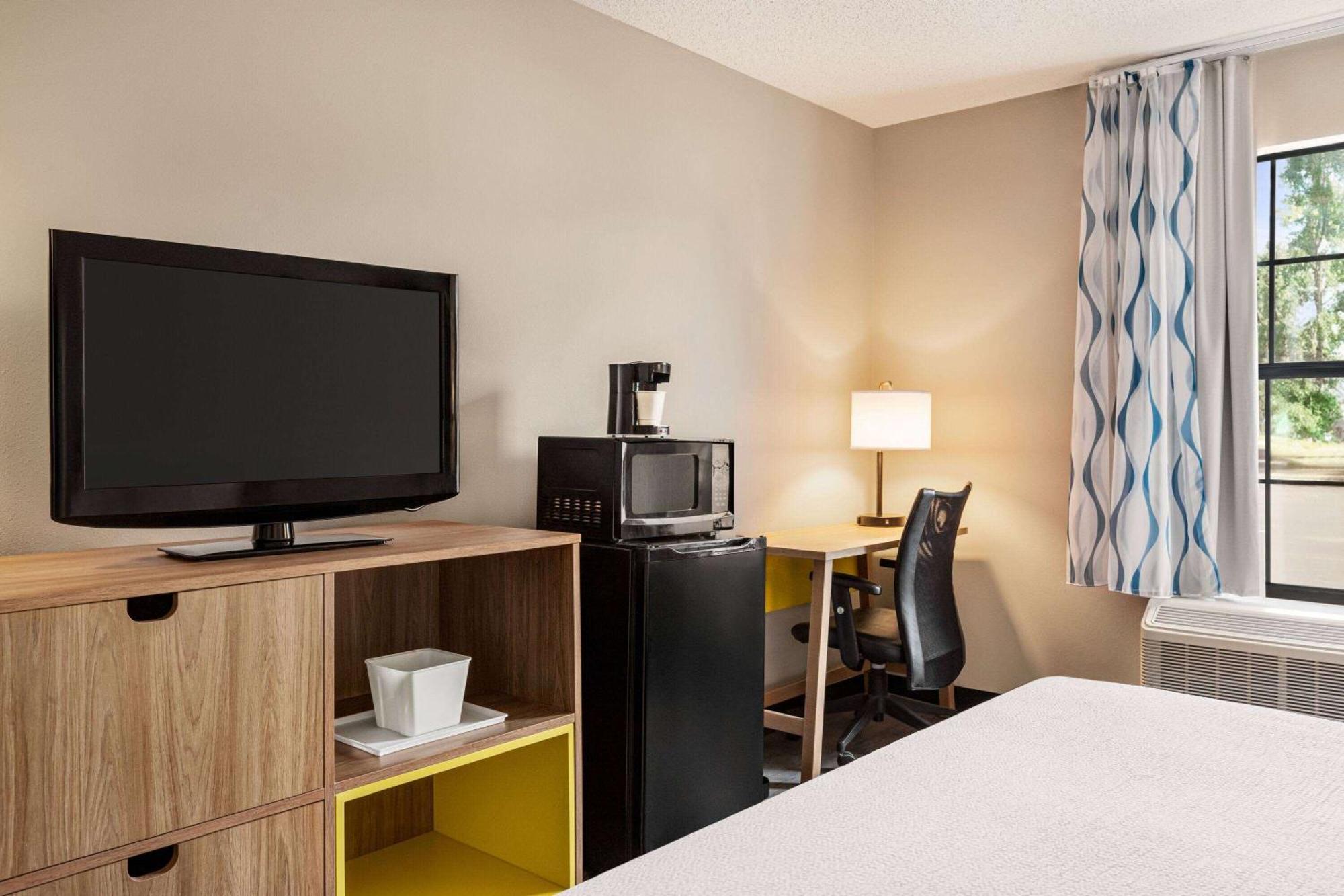 Days Inn By Wyndham Shallotte Exteriör bild